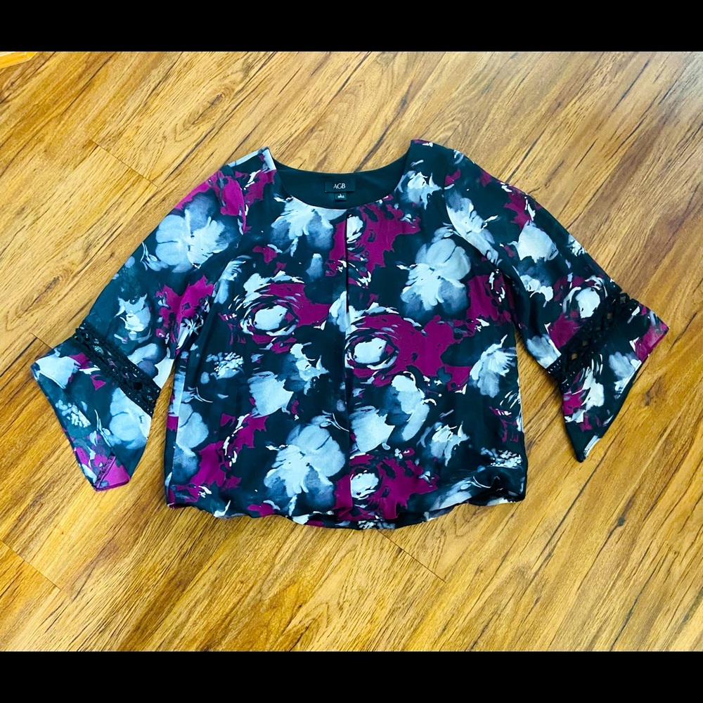 AGB Floral Blouse- NWOT